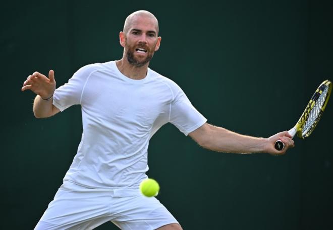 A 36 ans, Adrian Mannarino est sorti des qualifications de Wimbledon ce jeudi - © Corinne Dubreuil - FFT