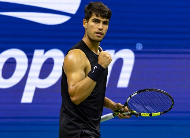 Carlos Alcaraz a livré un assez bon match pour son retour à la compétition - © Rolex - Jed Jacobsohn