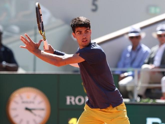 Carlos Alcaraz a remporté son 1er titre à Cincinnati ce lundi - © Rolex - Antoine Couvercelle