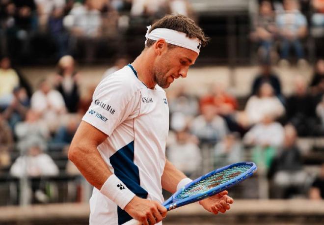 Double finaliste à RG, Casper Ruud a parfaitement débuté l'édition 2025 ce lundi - © UTS Nîmes