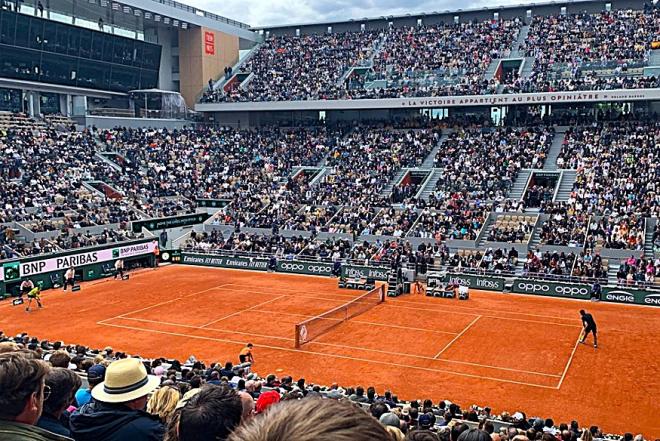 Le court central Philippe Chatrier où vont se disputer les principales finales de Roland Garros - © Tennisleader.fr
