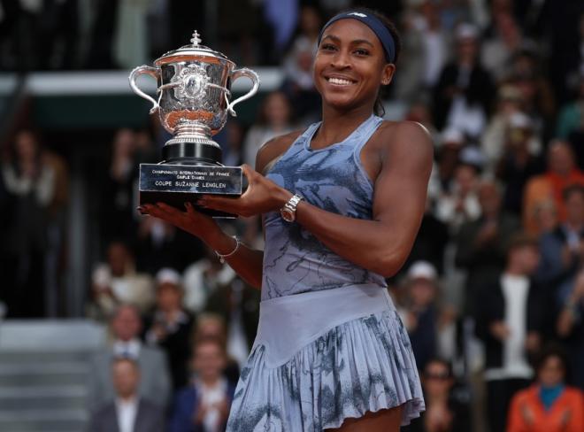 Coco Gauff a décroché son premier titre à Roland Garros ce samedi - © Rolex- Antoine Couvercelle