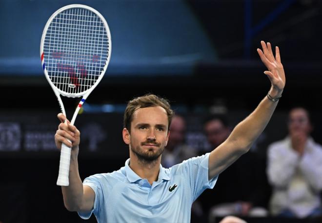 Daniil Medvedev s'est imposé avec autorité ce vendredi à Dubaï face à FAA - © Corinne Dubreuil - Open 13