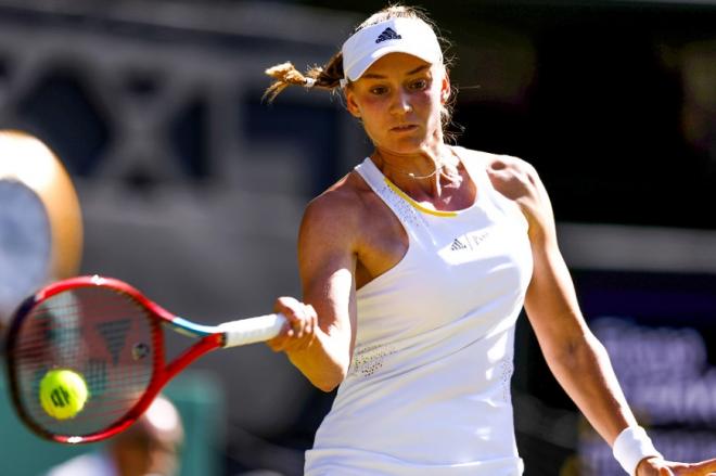 Elena Rybakina a remporté son 1er titre du GC ce samedi à Wimbledon - © PA Images - Icon Sports