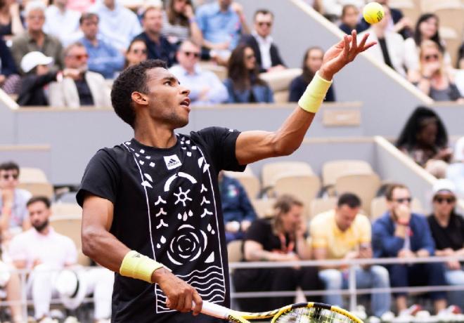 Félix Auger-Aliassime a mal entamé la saison 2023 ce lundi - © De Fodi - Icon Sports