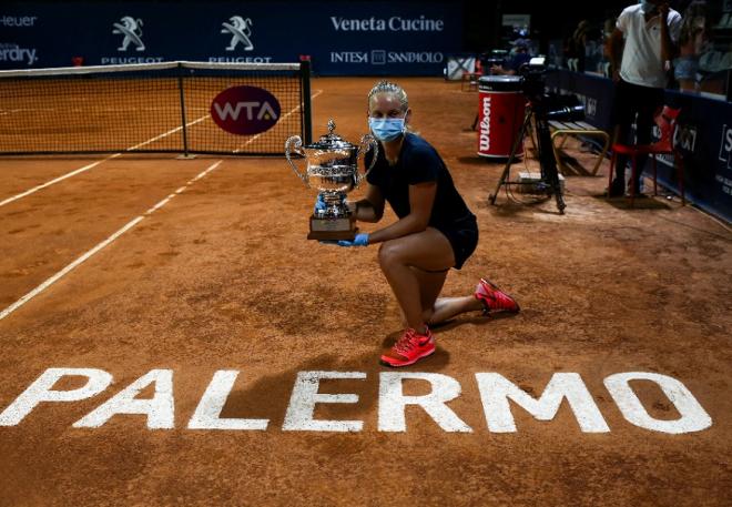 Magnifique vainqueure à Palerme, Fiona Ferro intègre le Top 50 WTA ce lundi - © DR