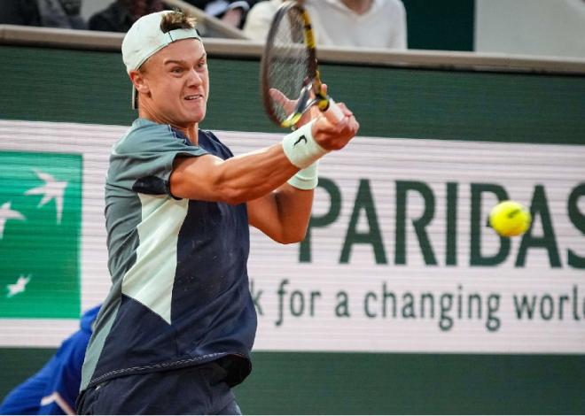 Holger Rune n'a laissé aucune chance à Félix Auger-Aliassime ce samedi à Bercy - © Icon Sport