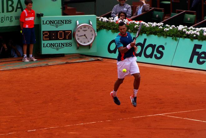 Jo-Wilfried Tsonga affronte le numéro un mondial cet après-midi - © Tennisleader