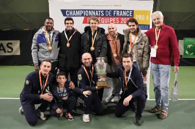 Le ST Blanc- Mesnil d'Adrian Mannarino est le nouveau champion de France 2023 - © Cédric Lecoq - FFT