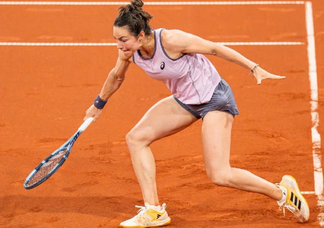 Lois Boisson s'est qualifiée pour les 1/4 de finale à Hambourg ce mercredi - © WTA Rouen - Vincent Bréon