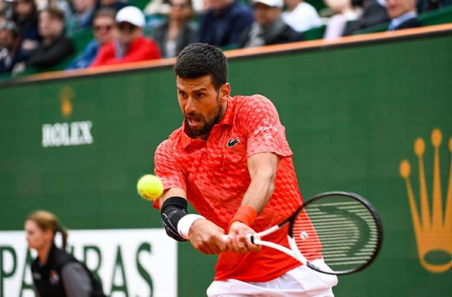 Novak Djokovic connait des débuts difficiles sur terre battue cette saison  - © Icon Sport