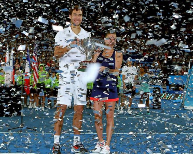 Les Polonais Agnieszka Radwanska et Jerzy Janowicz ont battu 2 victoires à 1 les Etats-Unis - © DR