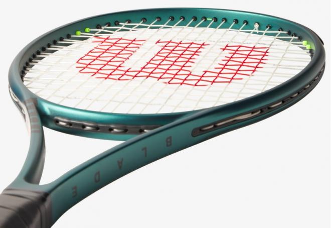 La nouvelle raquette WILSON BLADE 98 V9 est lancée à compter de ce jeudi 1er février - © WILSON