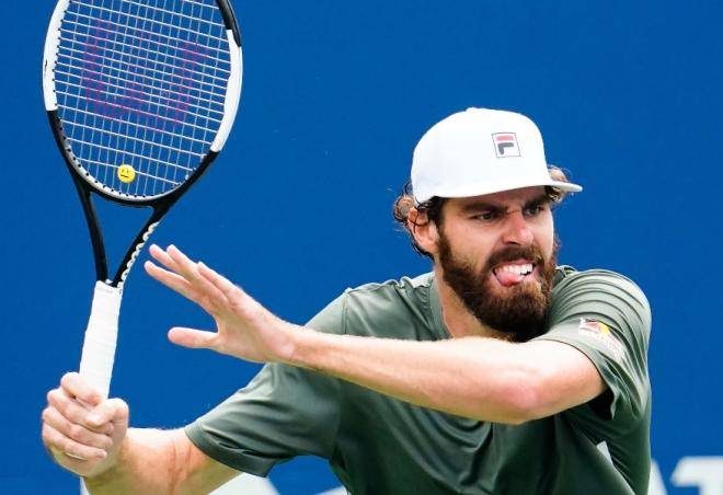 Reilly Opelka a réalisé un remarquable match ce samedi face à Tsitsipas - © Susa - Icon Sport