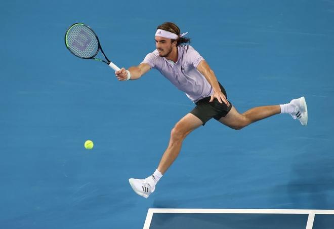 Stefanos Tsitsipas, l'un des outsiders du tournoi, est sorti par la petite porte ce vendredi à Melbourne - © DR