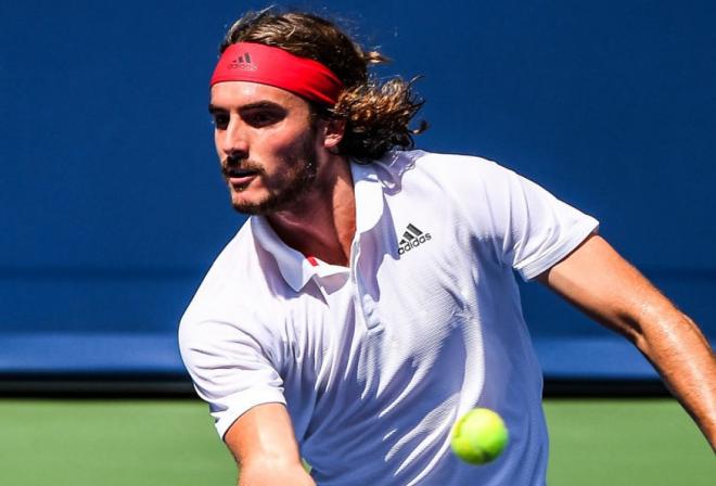 Stefanos Tsitsipas s'est incliné sans gloire ce jeudi à Wimbledon - © Susa- Icon Sport