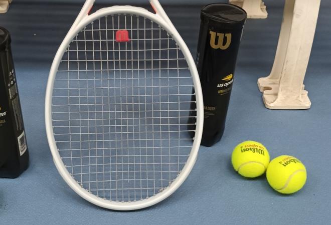 Lancée en juillet 2023, la raquette SHIFT 99 V1 de WILSON est un cadre conçu pour satisfaire le plus grand nombre - © Tennisleader.fr