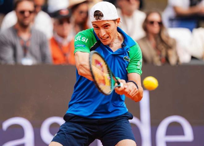 Ugo Humbert s'est qualifié pour son premier 1/4 de finale de la saison à Adélaide - © UTS Tour